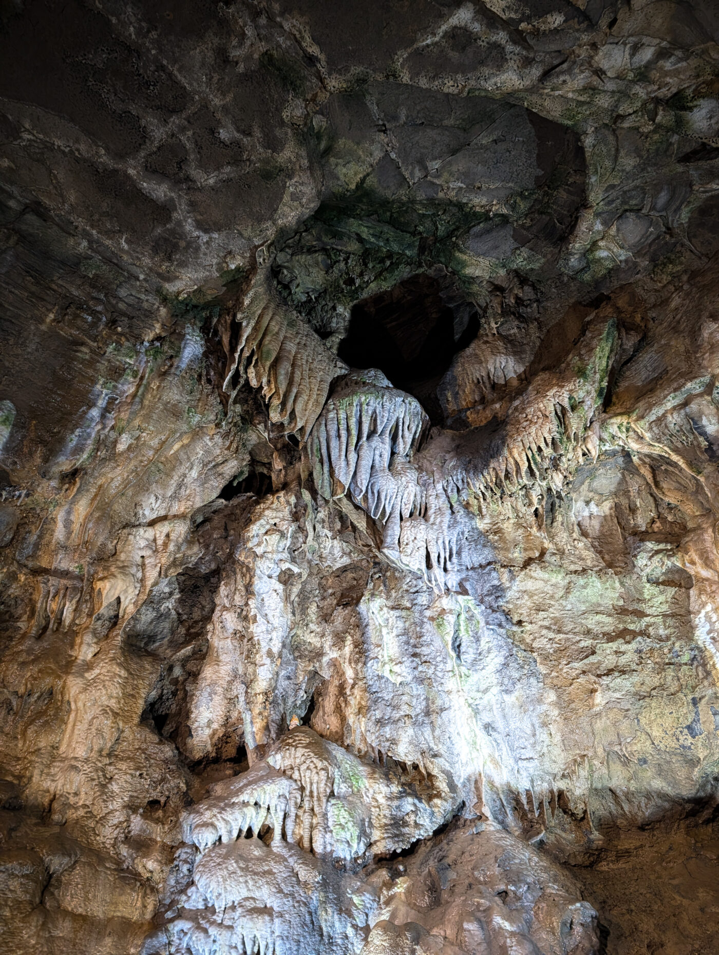 Howes Caverns